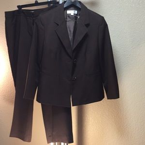 JONES studio separates Jacket and Pants Set
